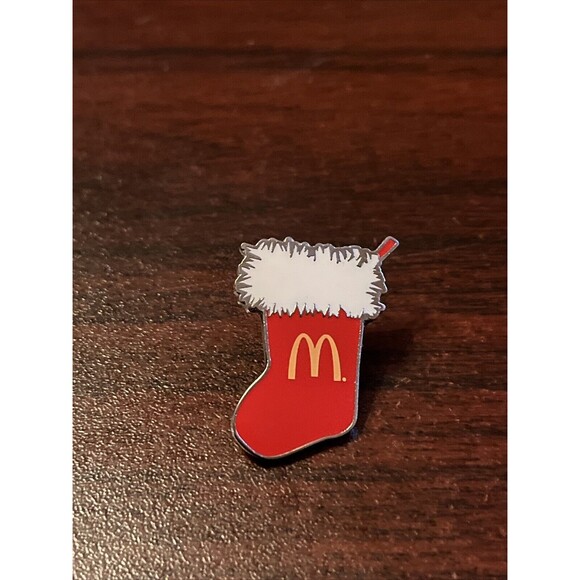 McDonald’s Christmas Holiday‎ Stocking Employee Lapel Hat Pin - Picture 1 of 4